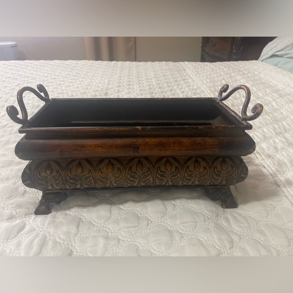 Rustic color metal rectangular vase